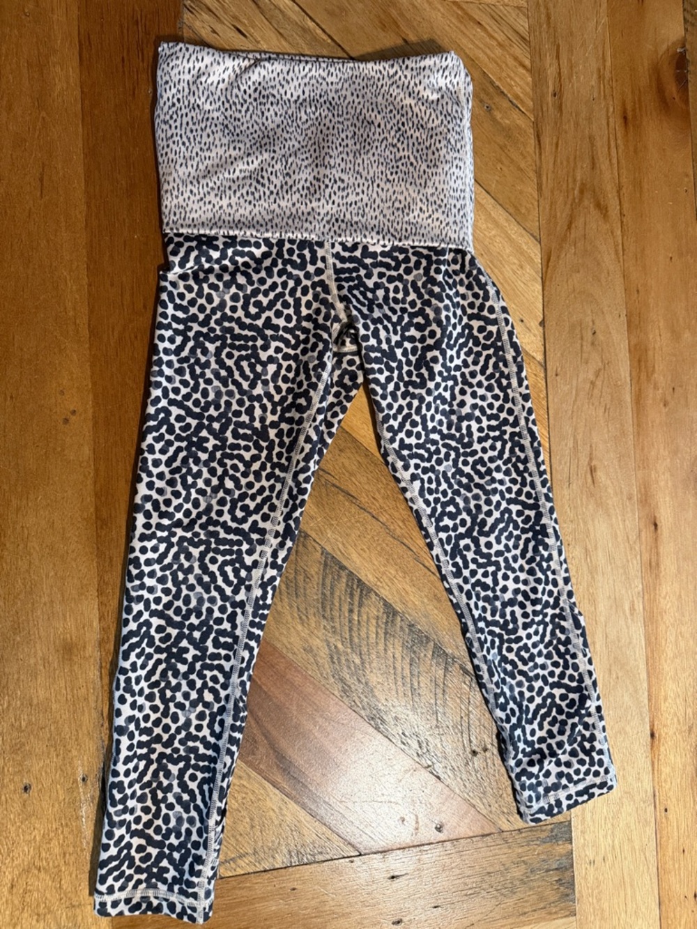 MATERNITY -Lululemon Leopard Print Fold-Over Waist Leggings - Black & Cream